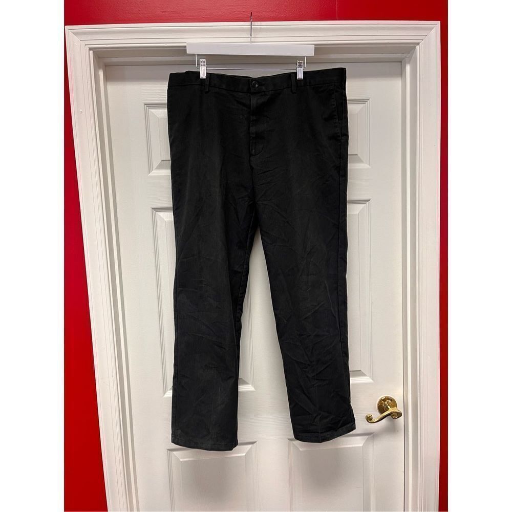 Dockers Black Pin Stripe Straight Fit Flat Front Pants sz 40X32